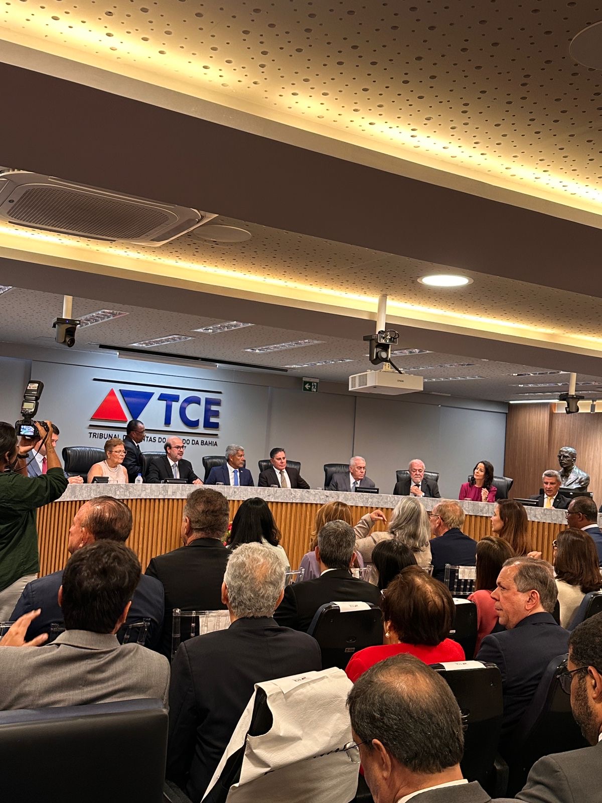 Imagem de Otto Alencar Filho toma posse como conselheiro do TCE/BA