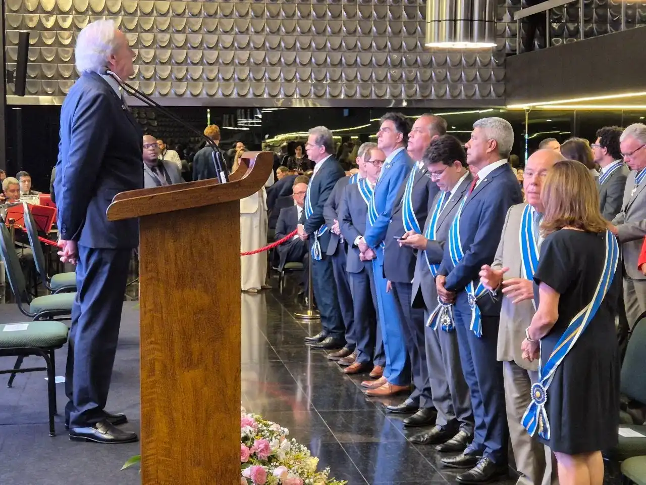 Imagem de Governador da Bahia recebe Ordem do Mérito do Ministério da Justiça