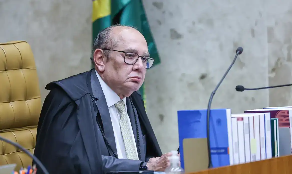Imagem de Gilmar Mendes volta atrás em parte de liminar sobre impeachment de ministros do STF